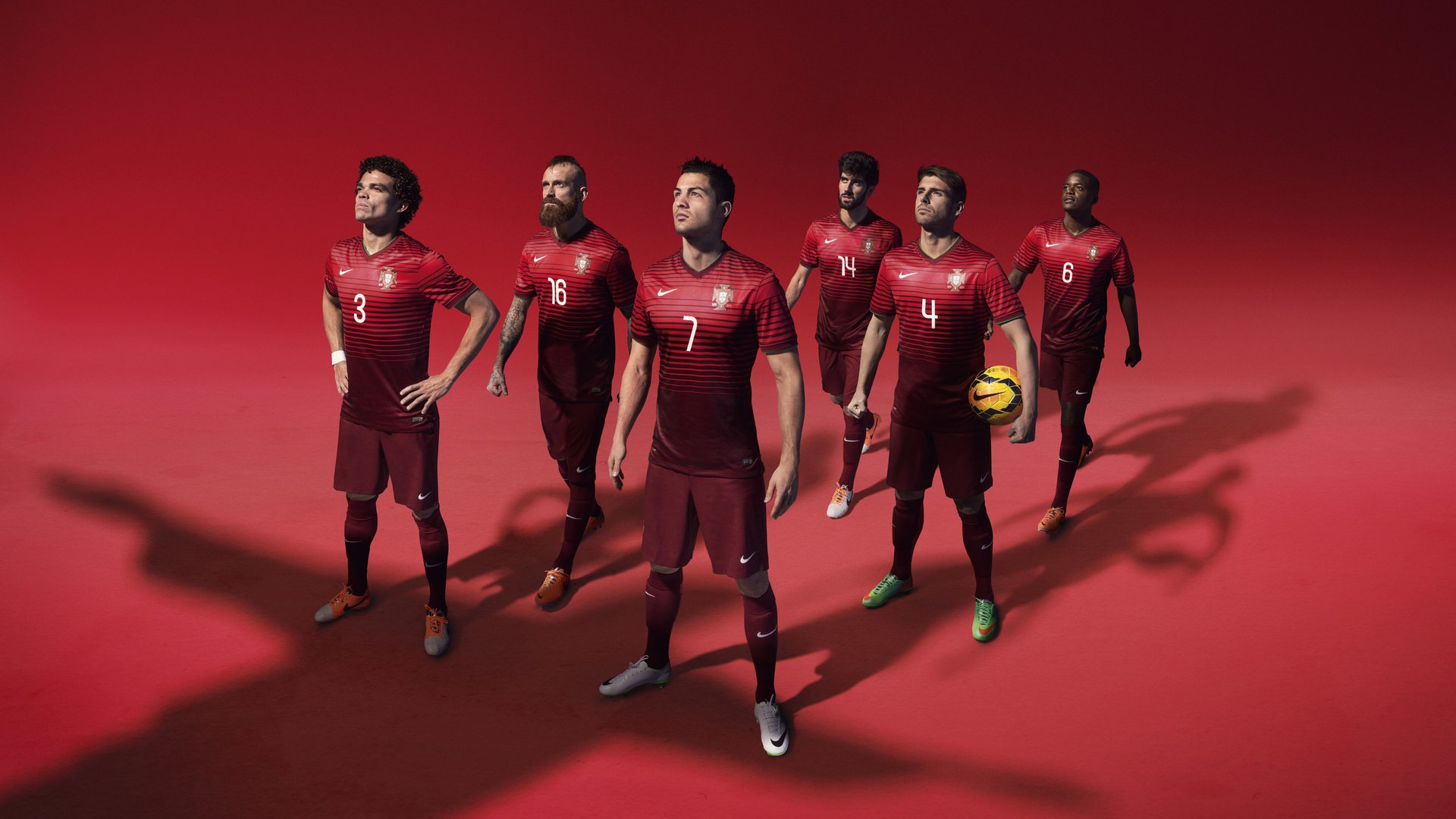 英超利物浦客场战平诺里奇 安菲尔德再现风采球迷情绪高涨，利物浦主场安菲尔德